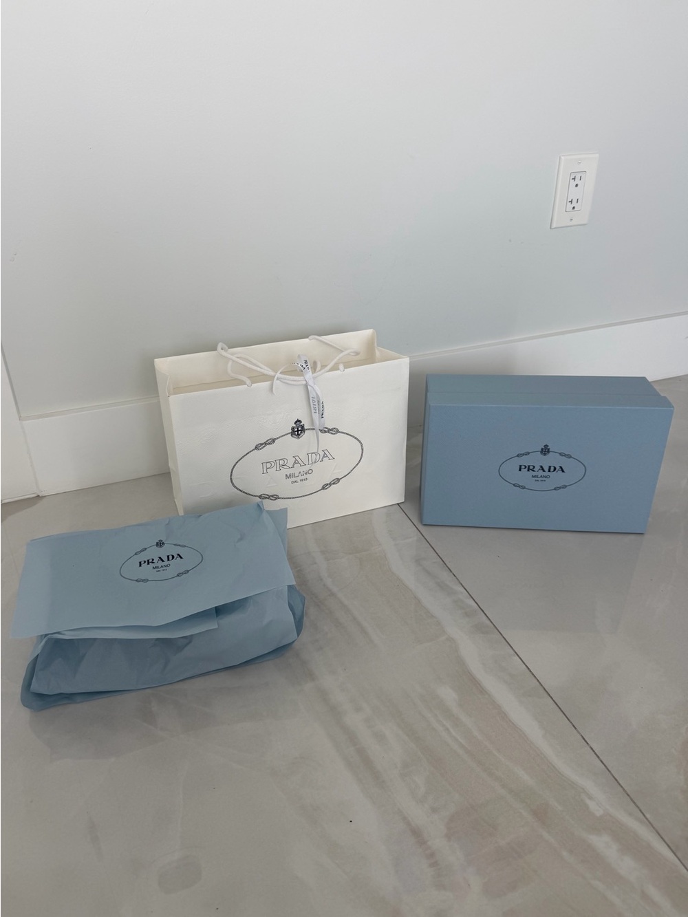 Prada Milano Shoe Box Gift Box Shopping Bag Logo Bow and Logo Paper